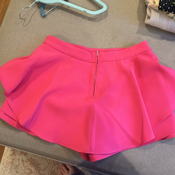Hot pink ruffled skort - Picture 5 of 5